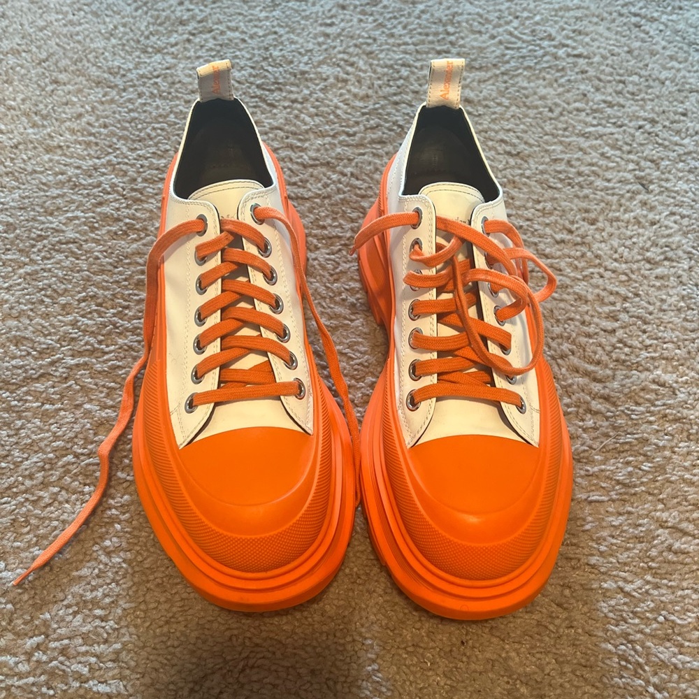 ALEXANDER MCQUEEN Coral Canvas